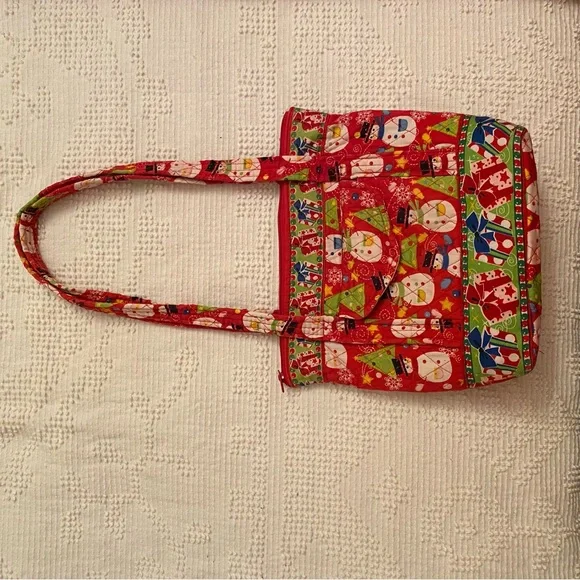 Festive Red and Green Handbag - Picture 10 of 10